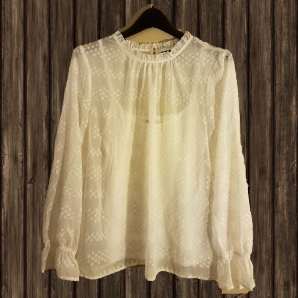 Liz Clairbone - image 1